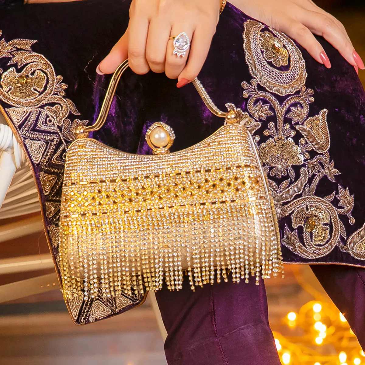 Golden Fancy Clutch C20813