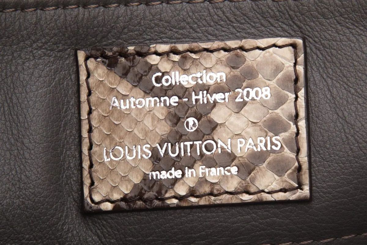 Trendy Inspired Louis Vuitton 2008 Python Trimmed Suede Whisper Handbag